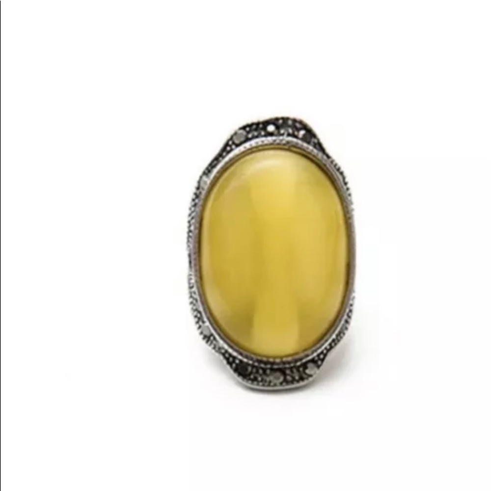 NWT Plunder Dalls Ring Size 6
